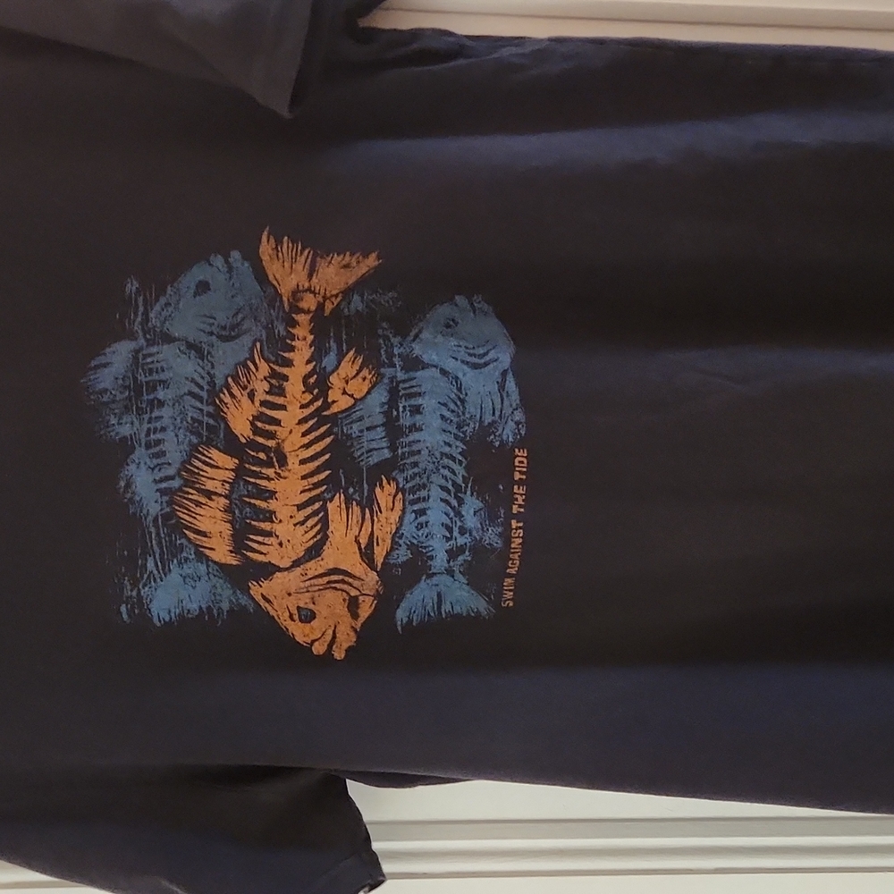 Large soul flower t shirt. 'Swim against the tide'